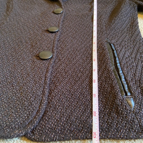 St. John Tweed Knit Suit Brown/Tan w/ Leather Trim - Picture 9 of 9